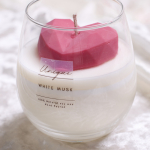 White musk candle